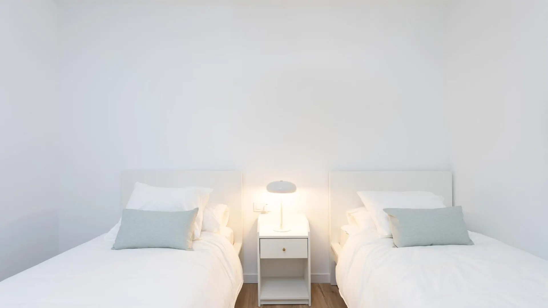 Home2Book Spacious & Modern Escape In Santa Cruz Apartman Santa Cruz de Tenerife